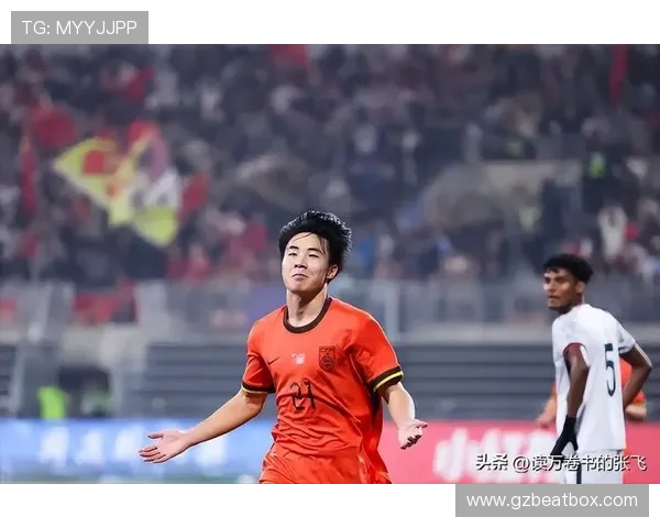 国足年轻阵容亮相亚洲杯小组赛展现奋进姿态引发球迷热议获得关注 国足年轻阵容亮相亚洲杯小组赛展现奋进姿态引发球迷热议获得关注